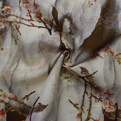 La materia textil de Challis 30s*41s hizo girar la impresión viscosa de Digitaces del paño de la tela de rayón de la mezcla
