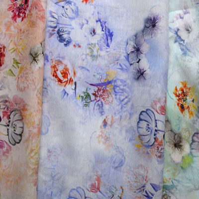 Tulle bordada 100 imprimió la tela cruzada cómoda de la ropa de la tela de Tencel tejida