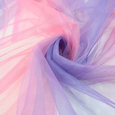 El arco iris suave de la tela de Tulle del cordón francés brilla azul 51 pulgadas 52 pulgadas
