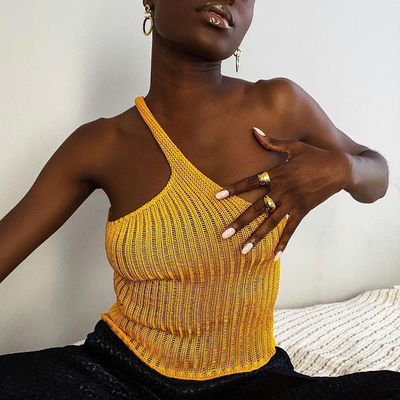 Mujer empalmada irregular apretada sostenible de la camiseta de la blusa