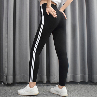 Pantalones de funcionamiento de la yoga del gimnasio de las polainas el 5% Spandex del extremo del arrugado de la viscosa del 55%