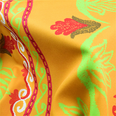 Tela floral el 148Cm de la venta de la diversa de los colores 100%Polyester Digitaces de la moda impresión caliente del paño para el vestido