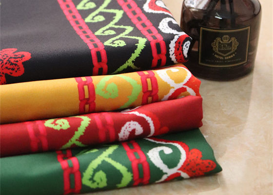 Flor colorida impresa Digitaces amarilla roja azul de la tela del poliéster para la ropa