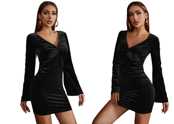 La falda negra de las señoras Maxi Dress Velvet Hip Wrap señaló por medio de luces las mangas con cuello de pico
